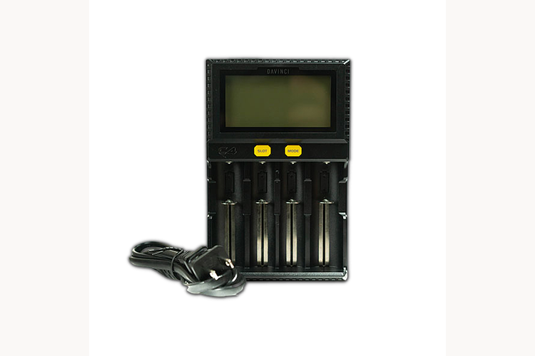 Fast Digital 4-Slot Battery Charger by DaVinci