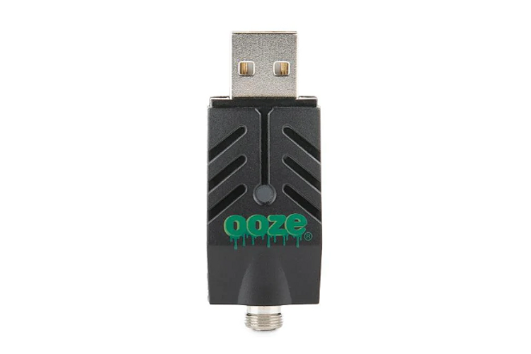 Smart USB Charger by Ooze